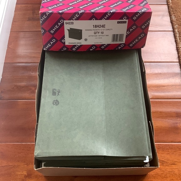 Smead Hanging Pockets w Gusset 1 Section 3.5" Capacity Letter size Box of 10 - Picture 2 of 5